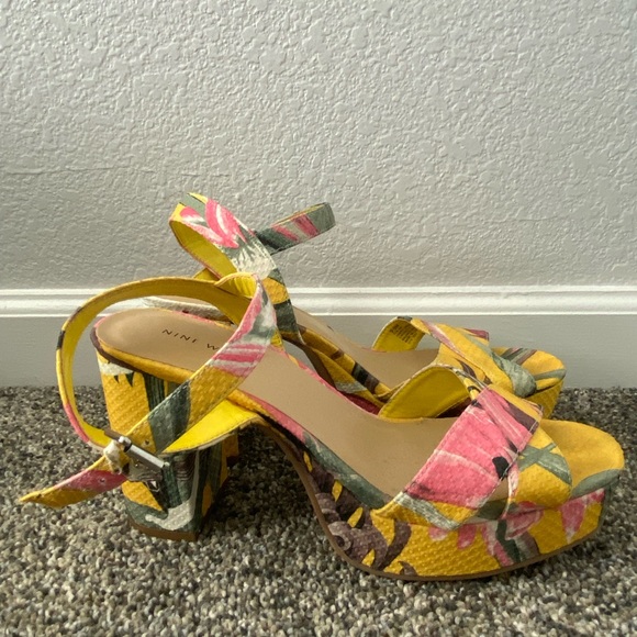 Nine West High Heels - Picture 4 of 9